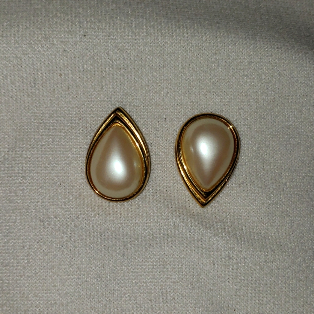 Vintage Pearl Earings